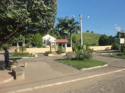 Bom Jardim-distrito de-Bom Jesus do itabapoana RJ. Ademir de Souza (34) Ademir S_-min